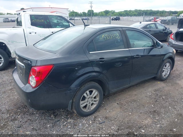 Chevrolet Sonic Lt Auto