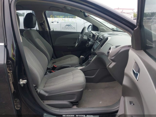 Chevrolet Sonic Lt Auto
