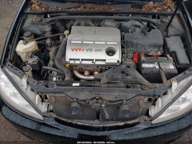 Toyota Camry Le V6