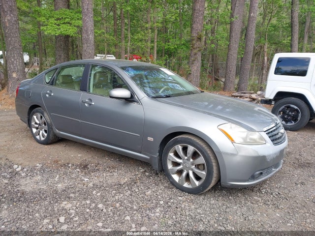 Salvage INFINITI M35 Image