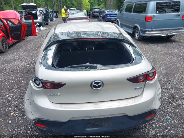 Mazda Mazda3 Preferred