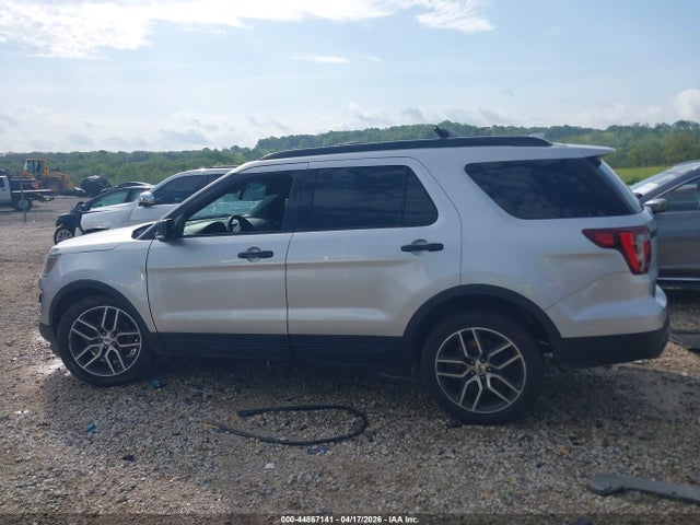 Ford Explorer Sport