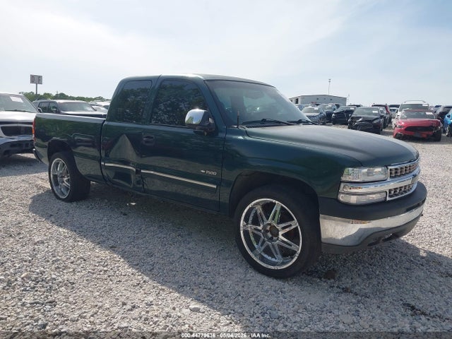 Salvage Chevrolet Silverado 1500 Image