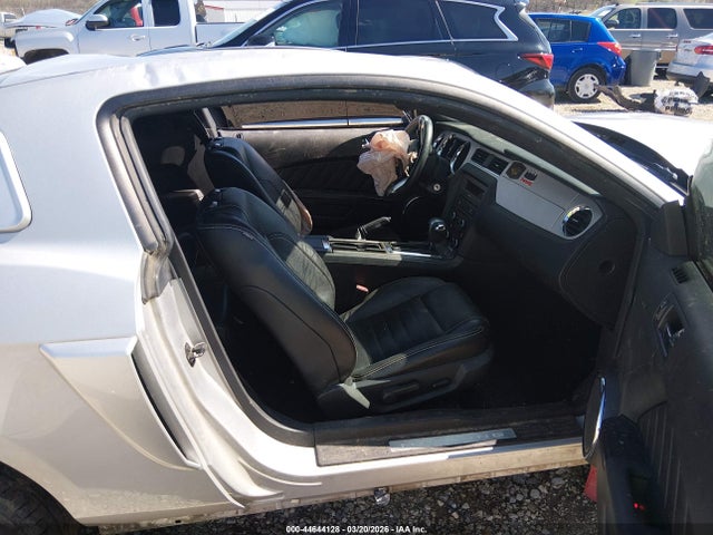 Ford Mustang V6 Premium