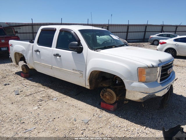 Salvage GMC Sierra 1500 Image