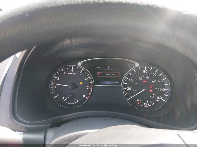 Nissan Pathfinder S
