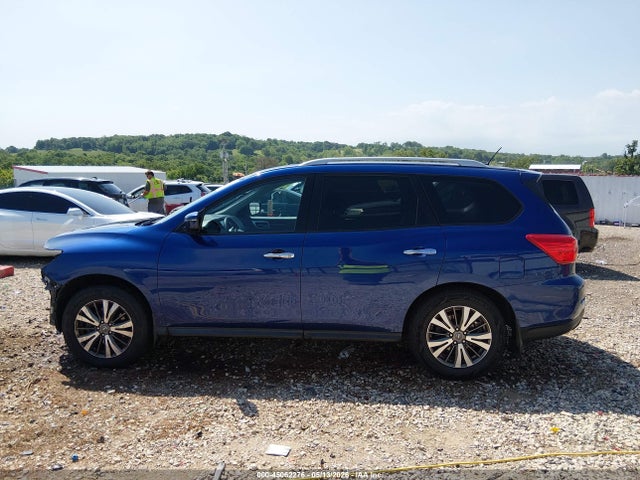 Nissan Pathfinder S