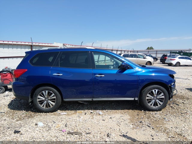 Nissan Pathfinder S