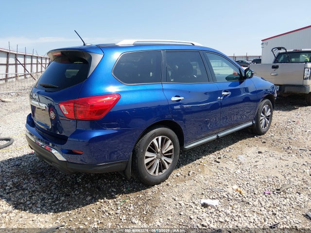 Nissan Pathfinder S