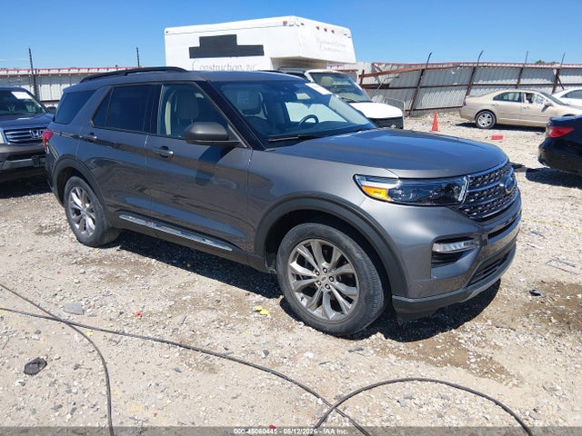 Salvage Ford Explorer Image