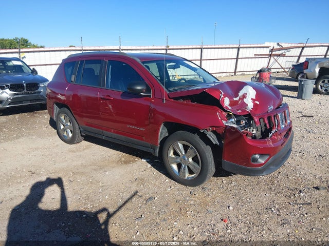 Salvage Jeep Compass Image