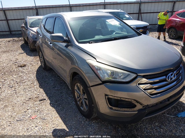 Salvage Hyundai SANTA FE Image