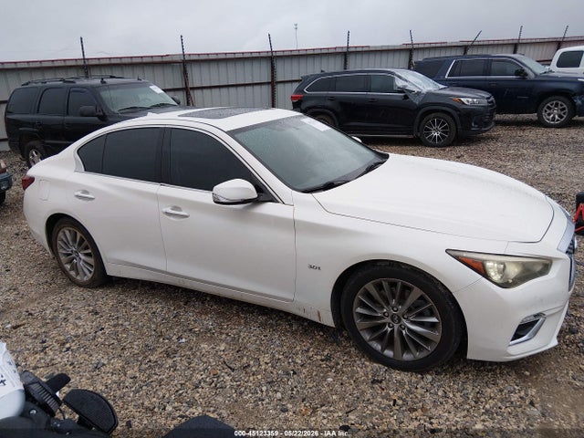 INFINITI Q50 3.0t Luxe