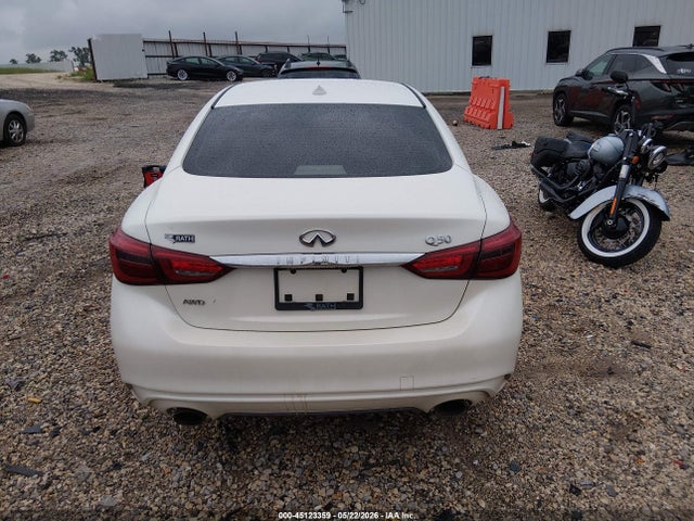 INFINITI Q50 3.0t Luxe