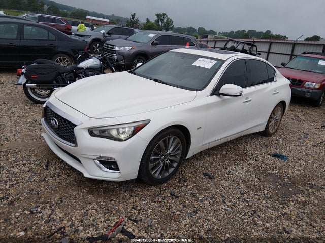 INFINITI Q50 3.0t Luxe