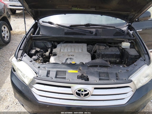 Toyota Highlander Limited V6