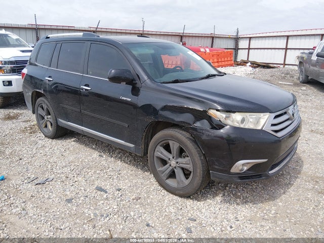 Salvage Toyota Highlander Image