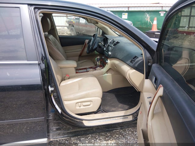 Toyota Highlander Limited V6