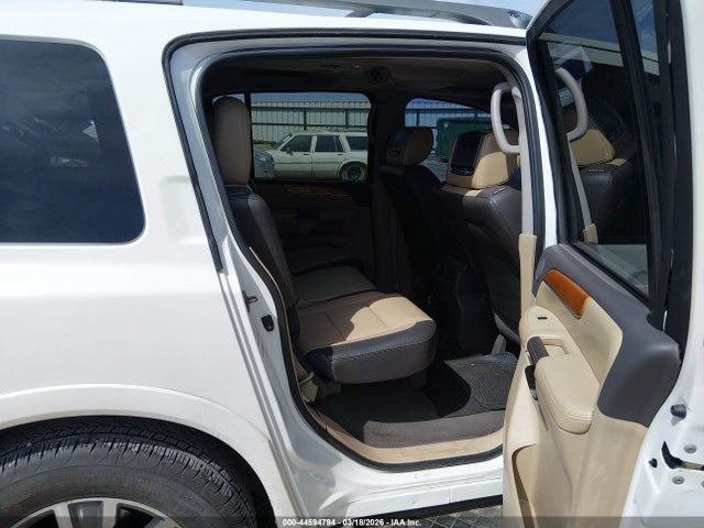 Nissan Armada Platinum
