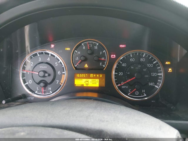 Nissan Armada Platinum