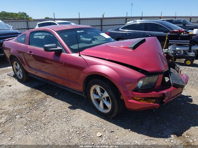 Salvage Ford Mustang Image