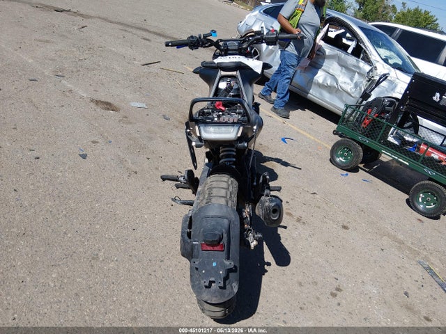 Husqvarna Vitpilen 401 Svartpilen 401