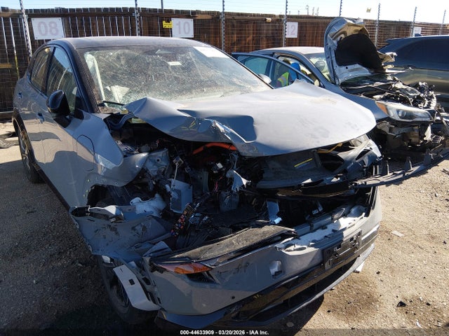 Salvage Nissan Ariya Image