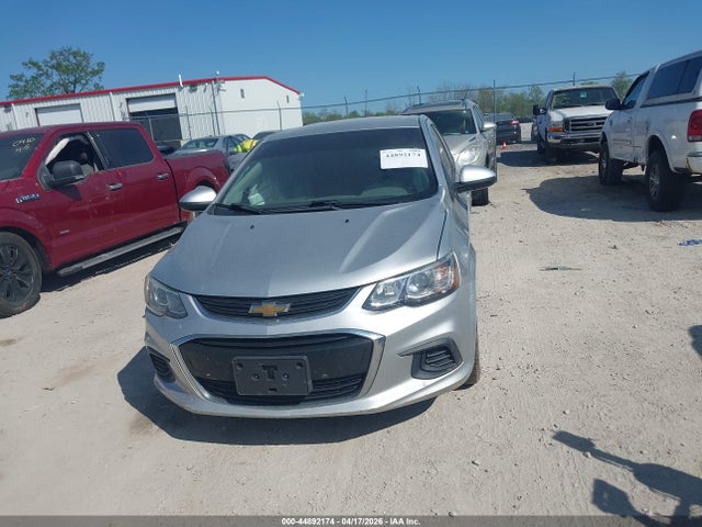 Chevrolet Sonic Ls Auto