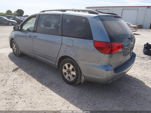 Toyota Sienna Le