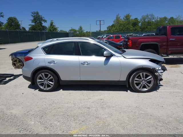 INFINITI Ex Journey
