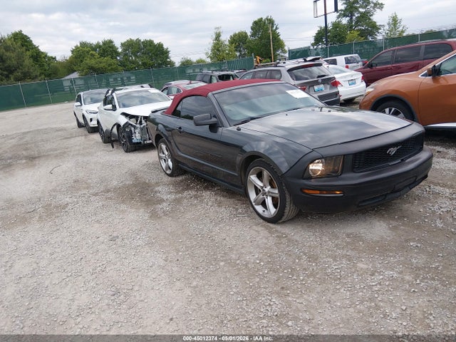 Salvage Ford Mustang Image