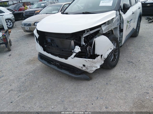 Nissan Rogue S Fwd