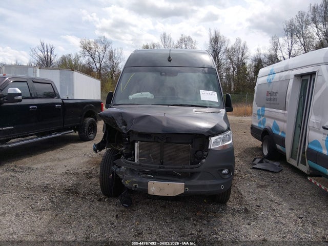 Mercedes-Benz Sprinter 2500 High Roof 4-cyl Diesel Ho