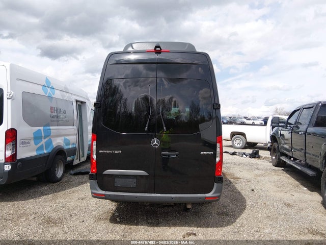 Mercedes-Benz Sprinter 2500 High Roof 4-cyl Diesel Ho
