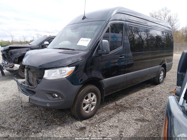 Mercedes-Benz Sprinter 2500 High Roof 4-cyl Diesel Ho