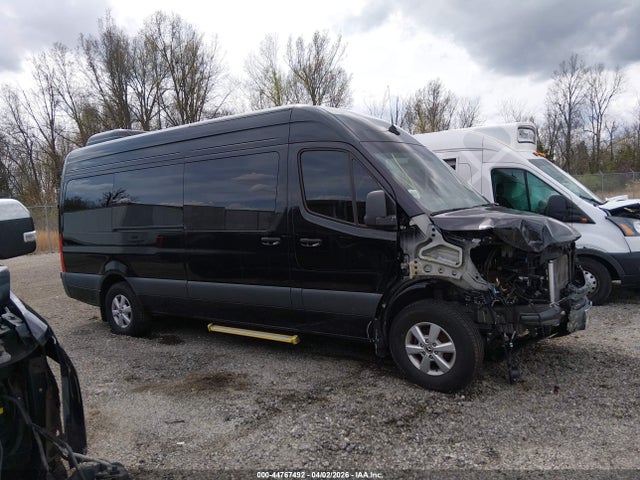 Mercedes-Benz Sprinter 2500 High Roof 4-cyl Diesel Ho