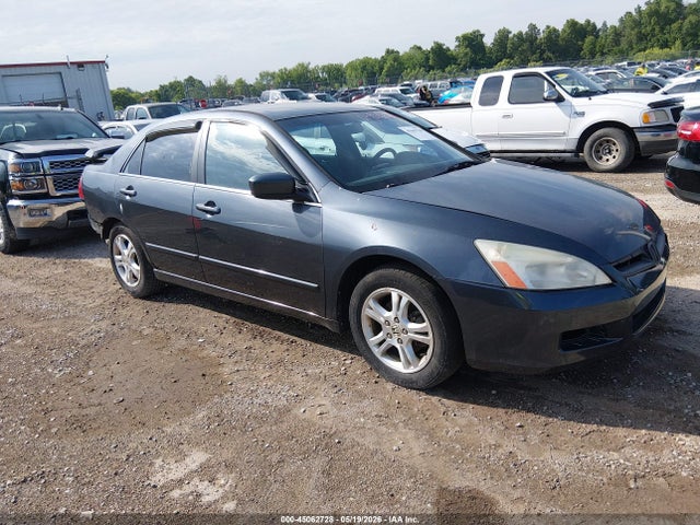 Salvage Honda Accord Image