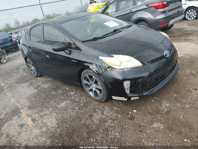 Salvage Toyota Prius Image