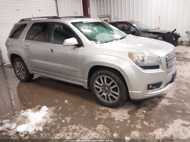 Salvage GMC Acadia Image
