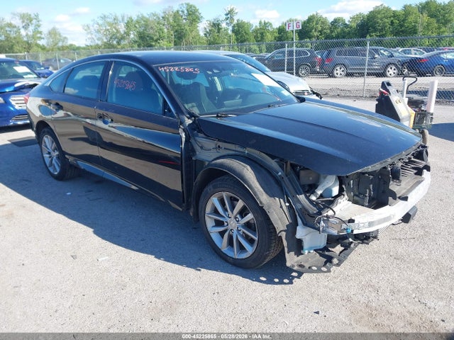Salvage Honda Accord Image