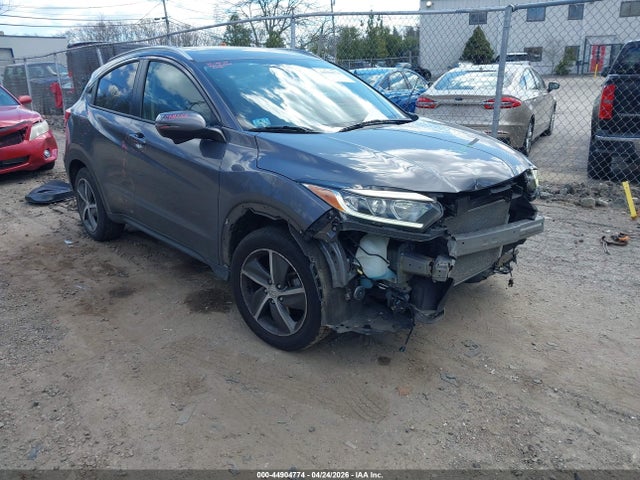Salvage Honda HR-V Image