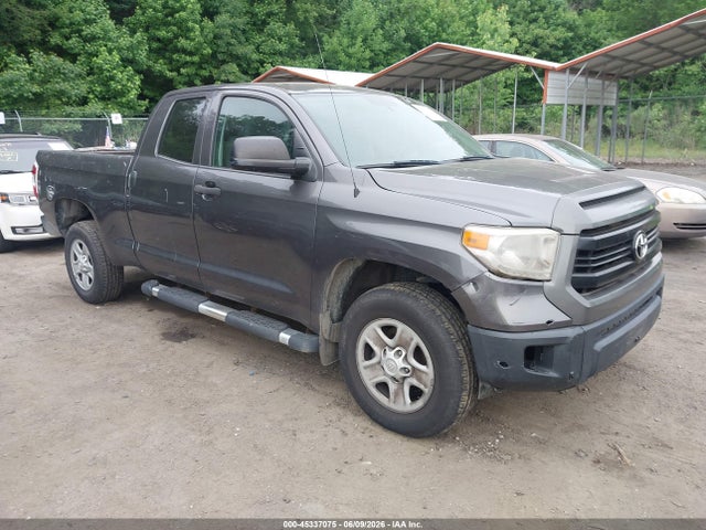 Salvage Toyota Tundra Image