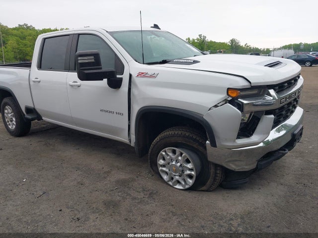 Salvage Chevrolet Silverado 2500 Image