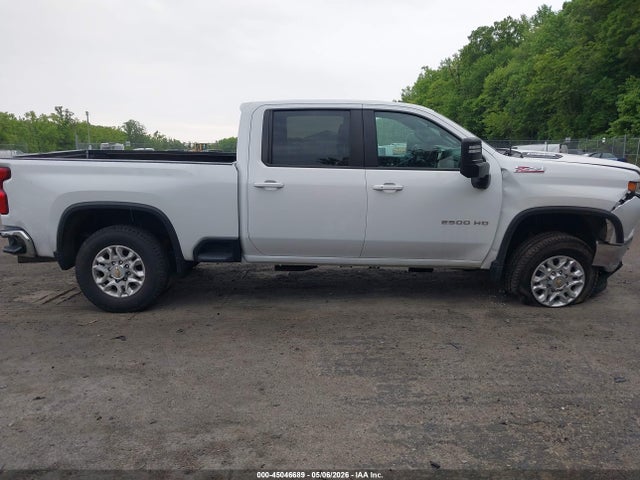 Chevrolet Silverado 2500 4wd  Standard Bed Lt