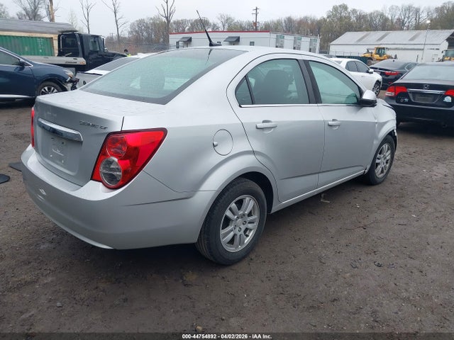 Chevrolet Sonic Lt Auto