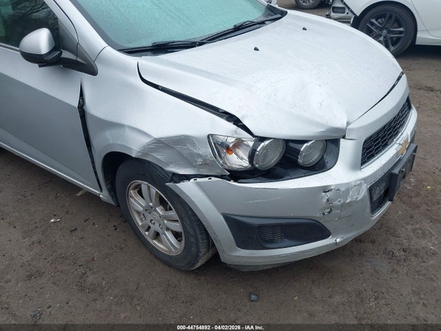 Chevrolet Sonic Lt Auto