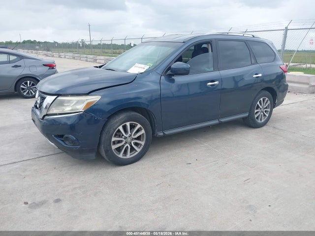Nissan Pathfinder Sv