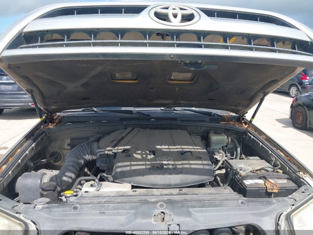 Toyota 4Runner Sr5 V6