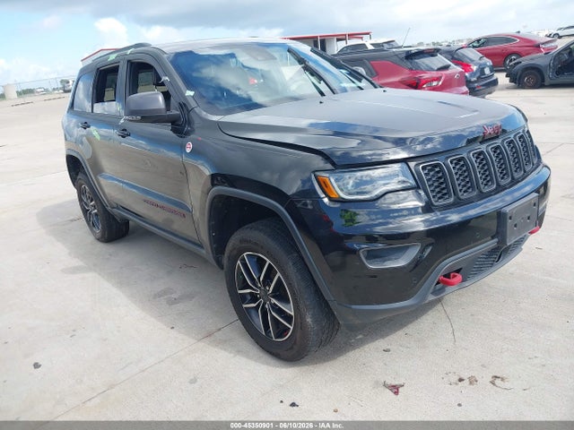 Salvage Jeep Grand Cherokee Image