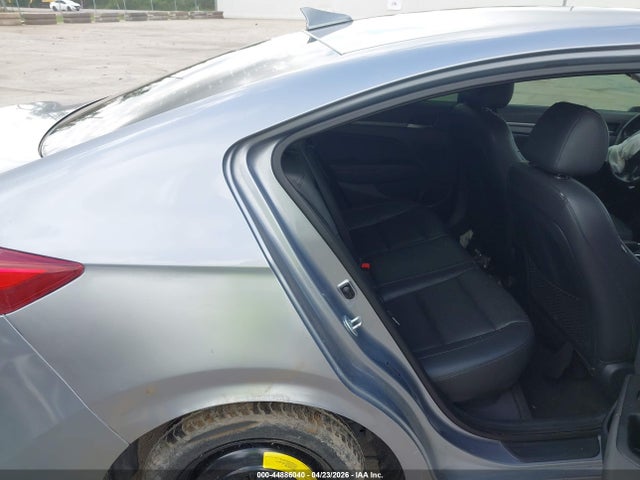 Hyundai ELANTRA Limited